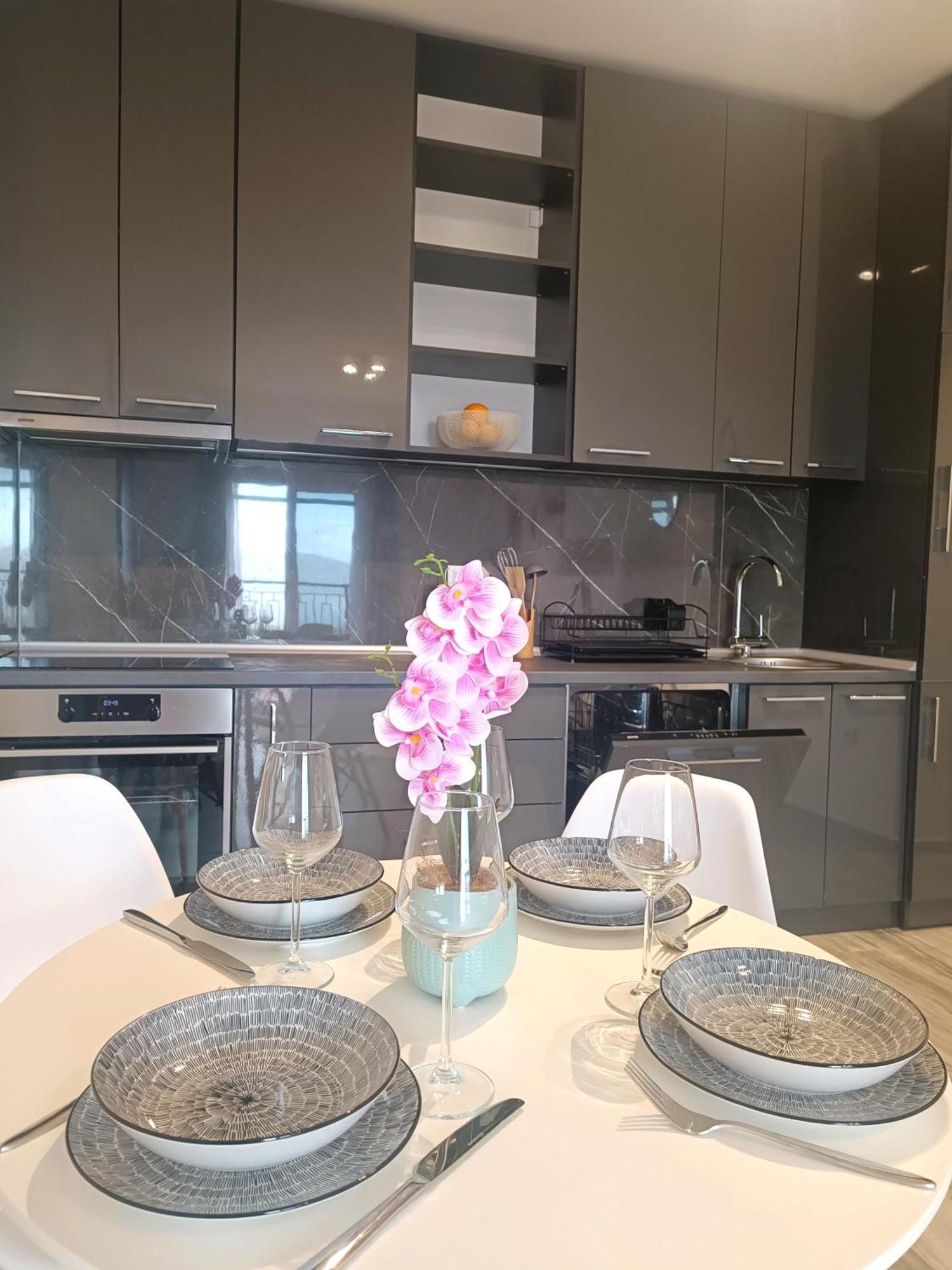 Eden Apartments Tivat Exteriér fotografie